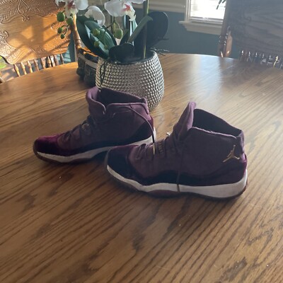 Jordan 11 retro velvet (maroon) | eBay