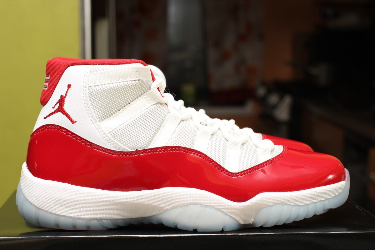 AIR JORDAN 11 RETRO 'CHERRY' SIZE 10.5 DS 100% AUTHENTIC ITEM