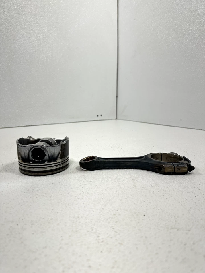 Mercedes-Benz S550 2014-2020 4,6 L motor pistón y biela montaje OEM Foto 3 de 4