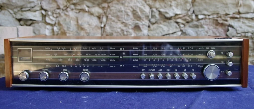 SINTONIZADOR DE RADIO VINTAGE PHILIPS 22 RH 786.00