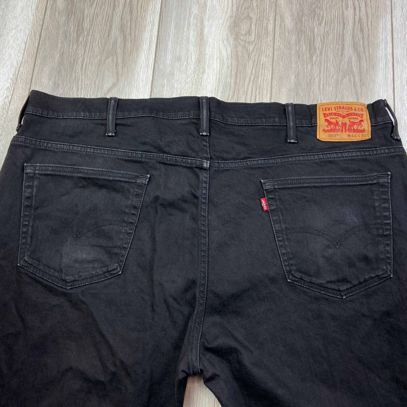 levis 44x28