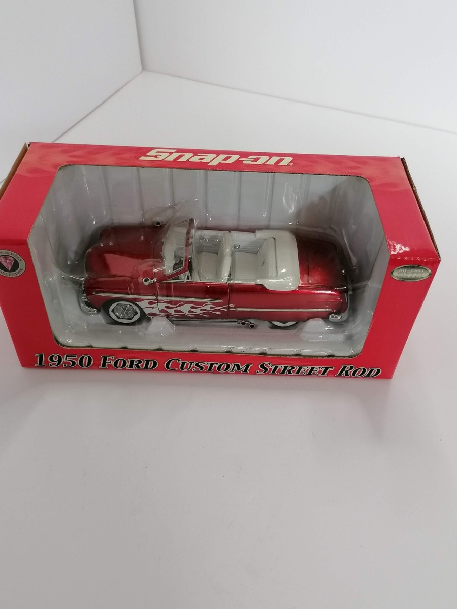 NEW SNAP ON 1/24 COLLECTORS 1950 Ford Custom Street Rod Officially