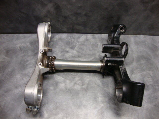 2005 Kawasaki Ninja ZX1200 ZX 1200 ZX1200 Triple Tree Fork Clamp