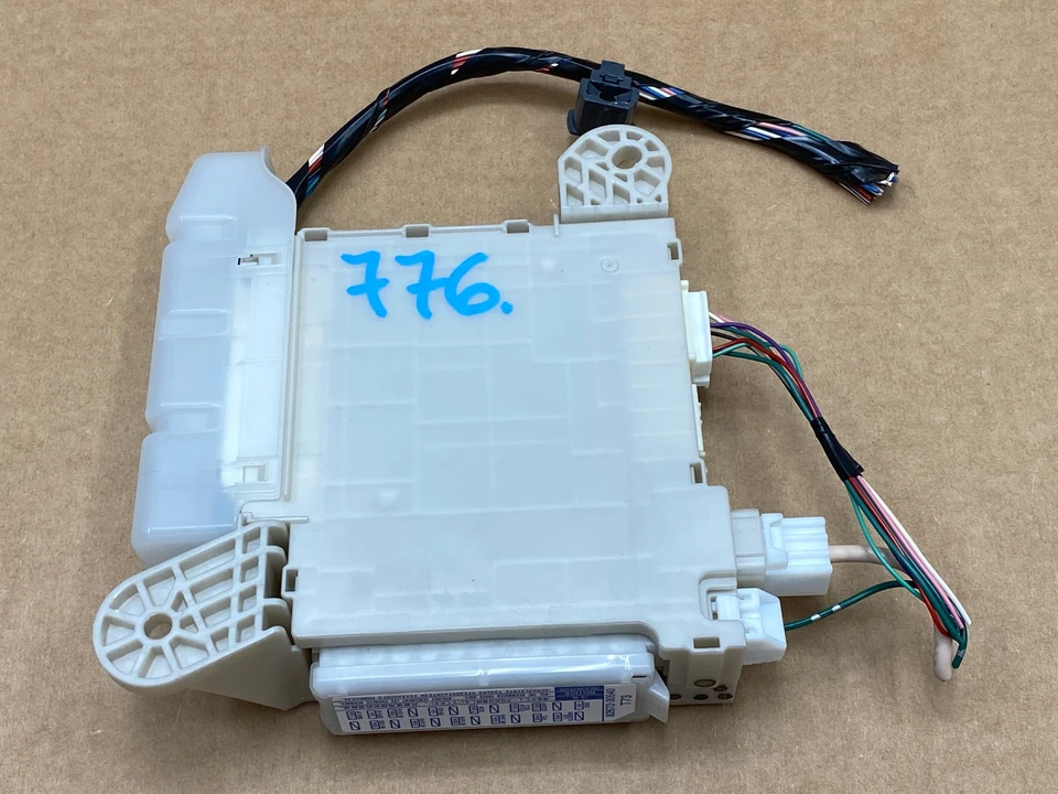 Módulo de control informático bloque de conexiones Lexus GS200T GS350 2016-2020 OEM LOTE776 Foto 4 de 4