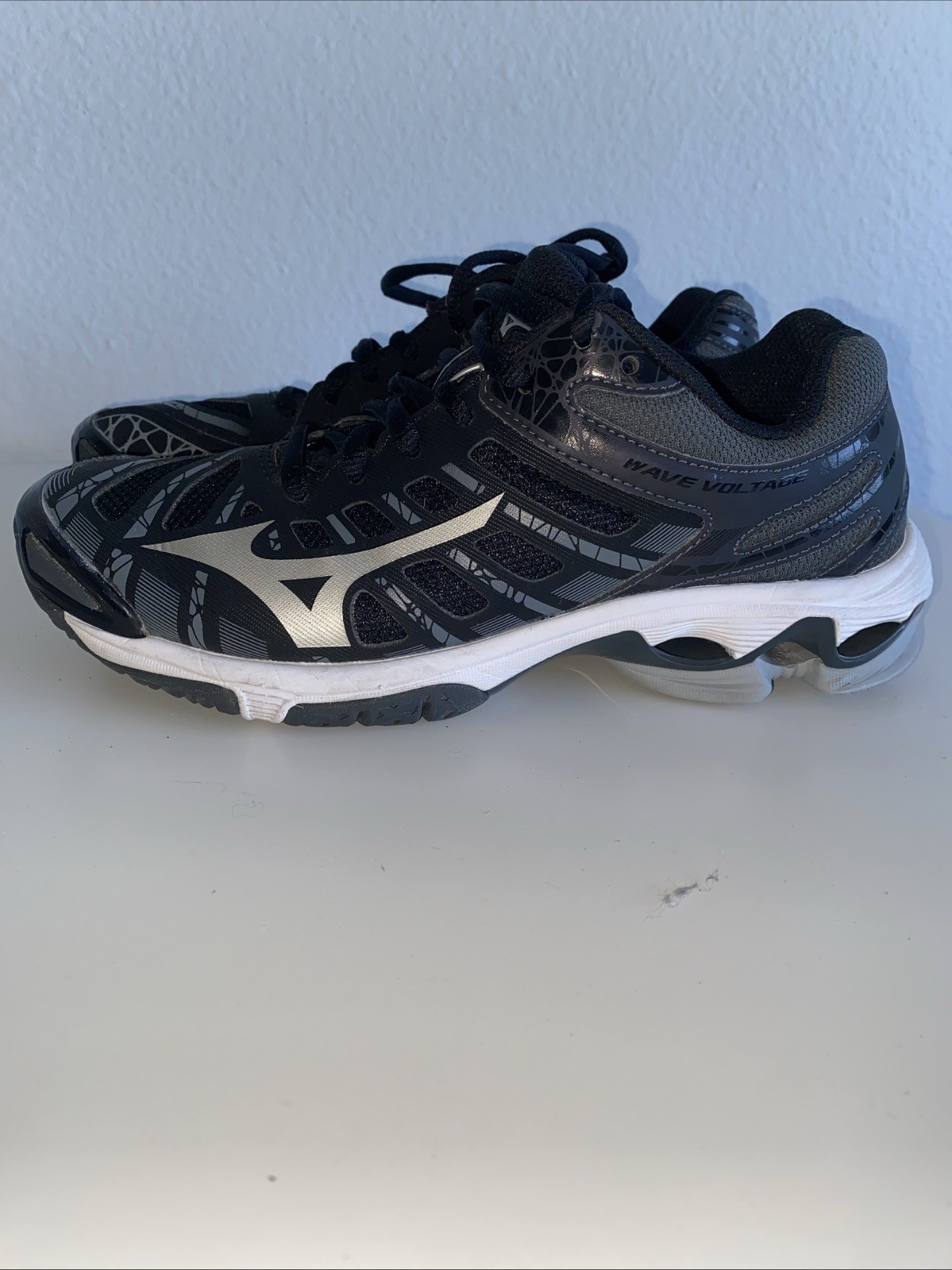 Mizuno Kids Shoes Size 6