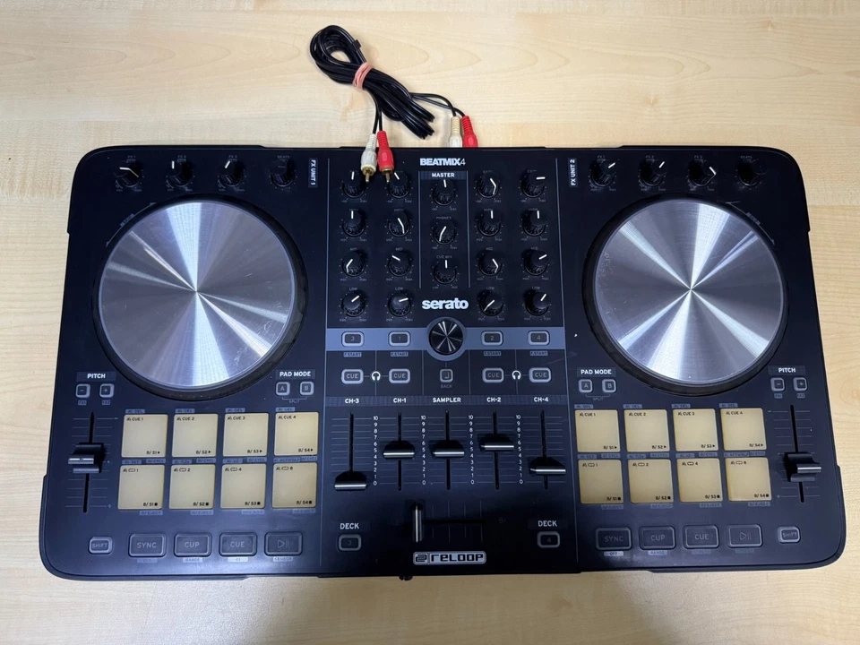 Reloop Beatmix 4 mit Serato Intro Gebraucht Gut - Bild 2 von 4