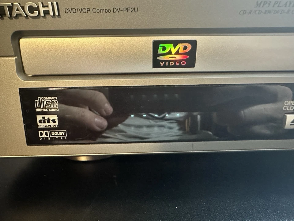 HITACHI DVD/VCR COMBO MP3 PLAYBACK MODEL DV-PF2U NO REMOTE TESTED - Image 4 of 4