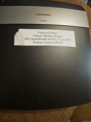 Linksys E2500 300 Mbps 4-Port 10/100 Wireless N Router