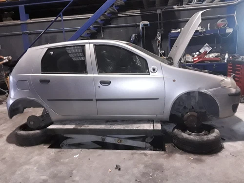 Enjoliveur Inf Feu Arriere Gauche pour FIAT II PUNTO (188) BERLINA 2003 1477775 - Bild 9 von 15