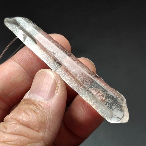 49g/3pcs Natural Clear Quartz Crystal Polishing Point Obelisk Wandw / Hole 014 - Picture 9 of 9