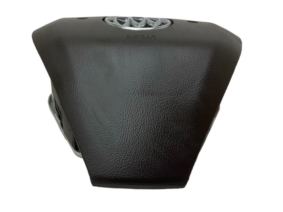 2018 2019 2020 Buick Enclave AVENIR driver wheel airbag VERY DARK ATMOSPHERE - Image 2 of 4