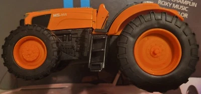 Kubota 1:32 Tractor Contemporary Manufacture Diecast Farm Vehicles