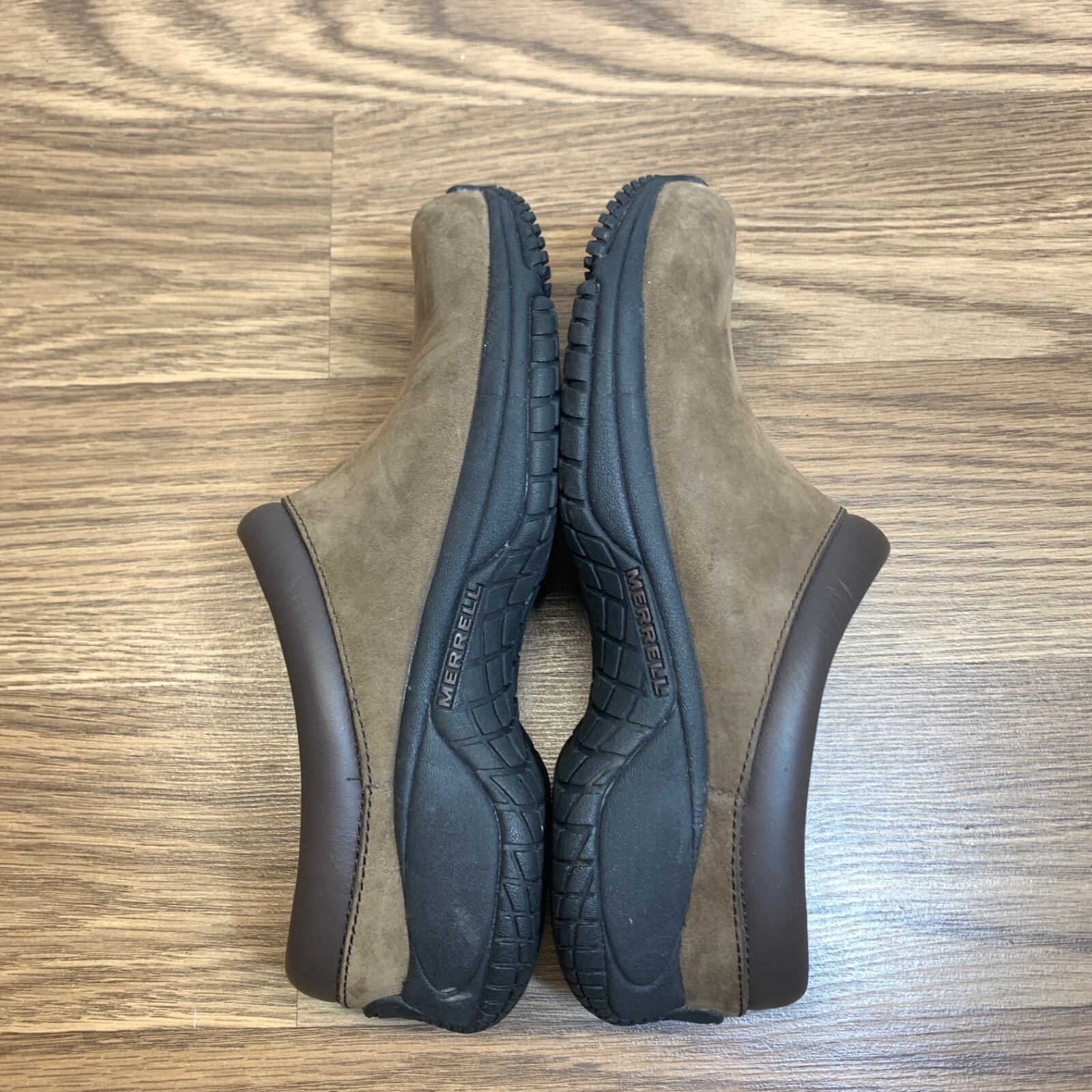 Zoccoli donna Merrell Encore Groove marrone scuro scamosciato slip on mule taglia 5