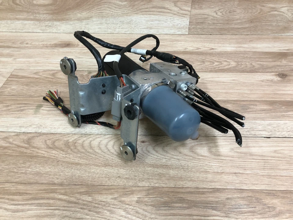 JAGUAR XK XKR X150 XKRS OEM CONVERTIBLE TOP MOTOR HYDRAULIC LIFT PUMP 07-15 - Image 3 of 4