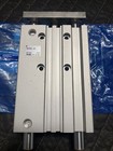 smc mgpm25-100 air cylinder     5 Available — photo 1