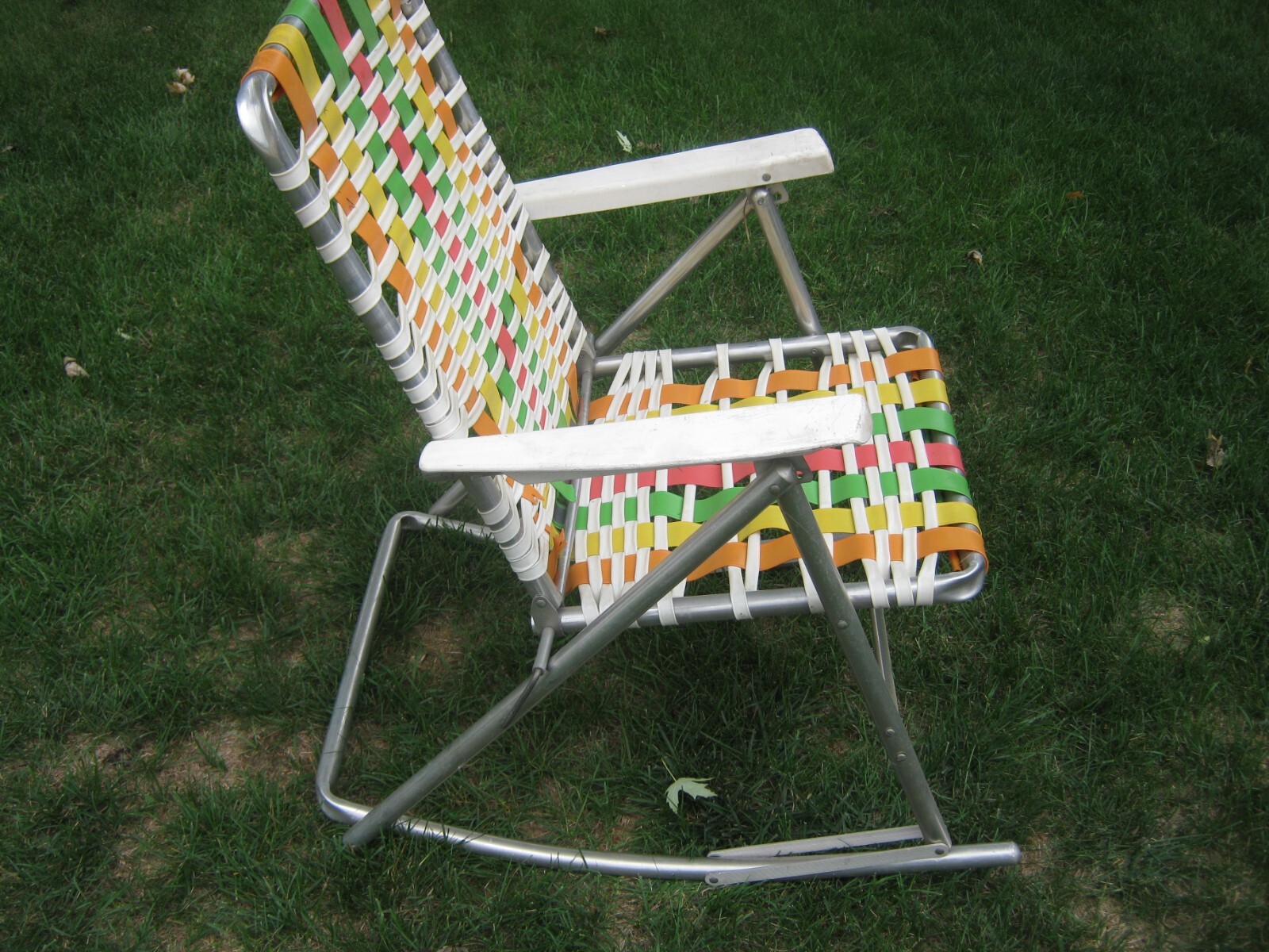 Vtg Aluminum Webbed Folding Lawn Chair MULTI COLOR Beach Pool  ROCKER