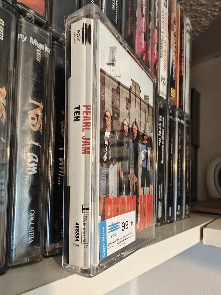 Pearl Jam Ten FULLY PLAY GRADED Cassette Album Alternative Cover - Image 4 of 4