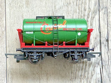HORNBY R127 OO Gauge Wakefield CASTROL Motor Oil Tank Wagon No 65 Boxed