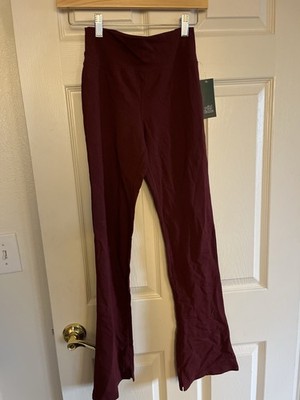 Wild Fable Women s High-Rise Flare Leggings   Burgundy   Size Small   NWT
