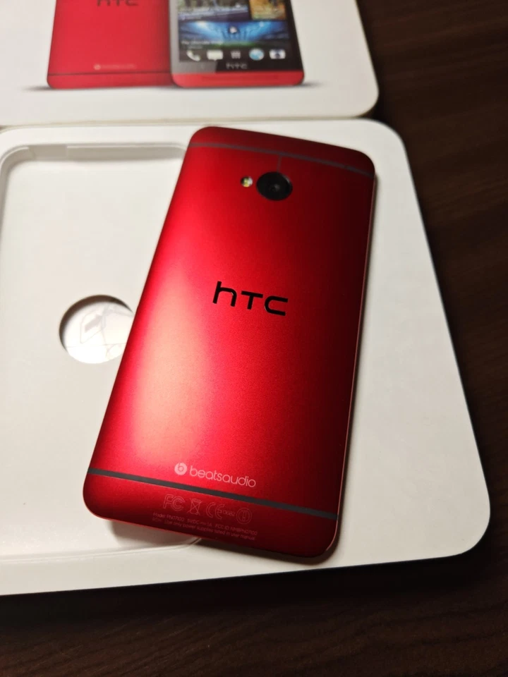 HTC One M7 ( 801n ) Rot 32GB/2GB NEU/Unbenutzt - Bild 4 von 4