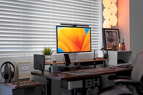 Monitorständer aus Walnuss | Platz für 2 Monitore | Schienensystem für Zubehör - Bild 3 von 7
