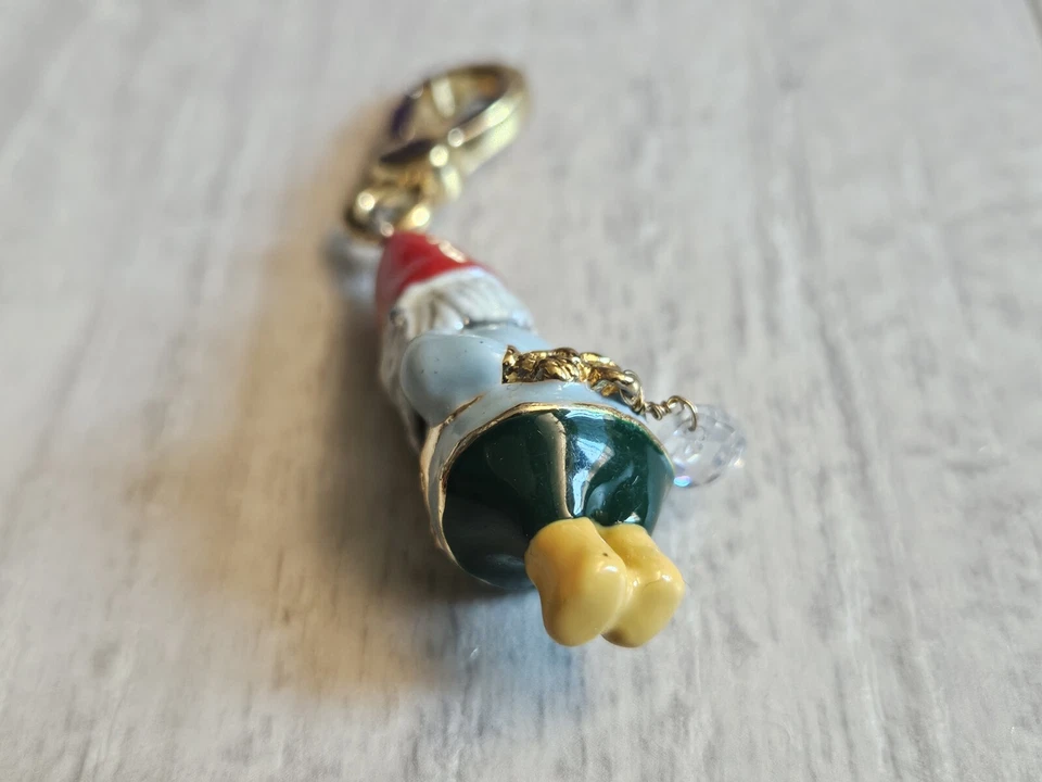 ❤️ Berloque de gnomo Juicy Couture para pulseira autêntico  - Imagem 4 de 4