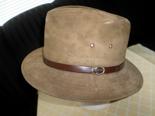 FEDORA HAT, SUEDE LEATHER , SIZE LARGE 
