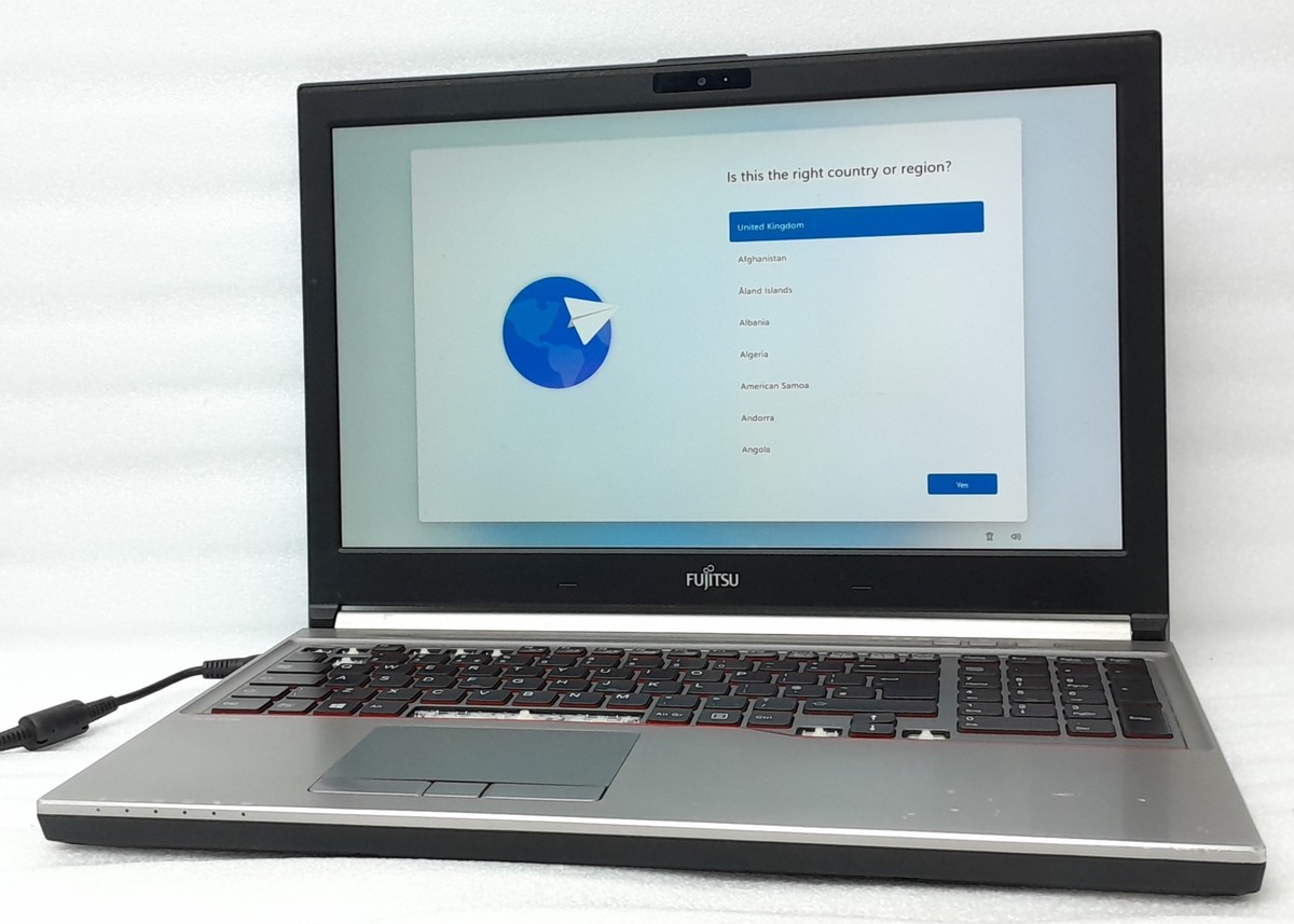 Fujitsu Windows Laptop PC Celsius H770 - i7-7700HQ @ 2.8 - 16GB