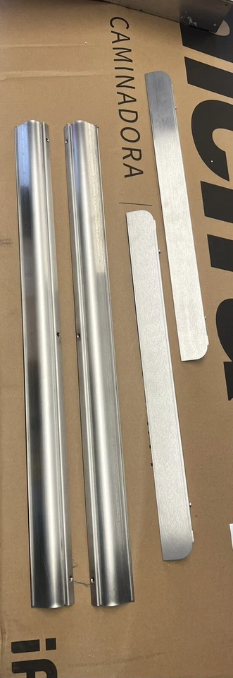 Caja abierta Viking PMF307TKSS Kit de ajuste de microondas profesional serie 5 de 30" Foto 3 de 4