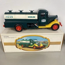 HESS 1982 1983 The First Hess Truck Gasoline Fuel Delivery Original Box Vintage