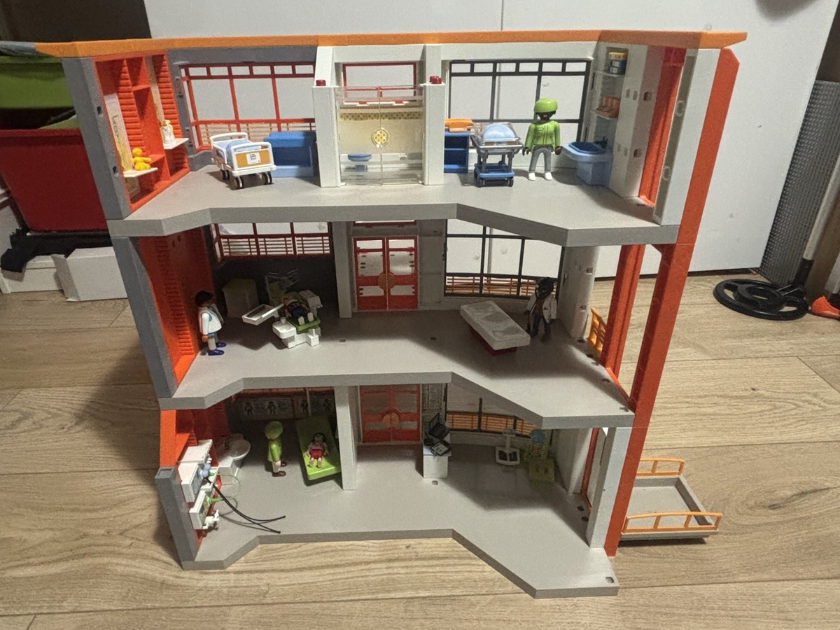 Playmobil City life Hospital 6657,Ambulance 6685 ,Air Ambulance