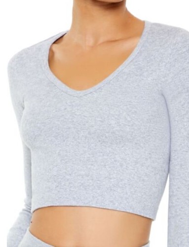 Forever21 Active Seamless V-Neck Crop Top- Super Soft- Size 0X- Gray- EUC - Picture 2 of 4