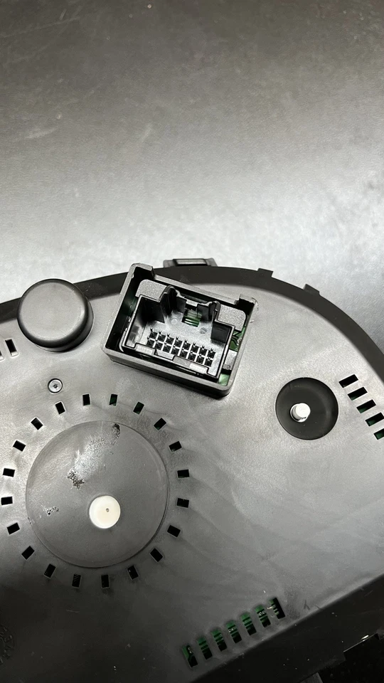 Cuadro de instrumentos velocímetro Saturn VUE 2008-2009 25874887 FABRICANTE DE EQUIPOS ORIGINALES Foto 2 de 4