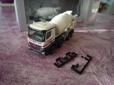 Herpa 943291 MB Arocs 4 achs Betonmischer Fahrmischer Bau Beton  1:87 in OVP - Bild 1 von 4