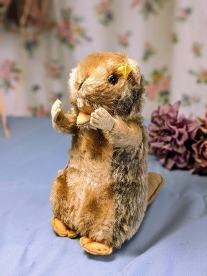 German Antique Steiff Beaver with Original Tag