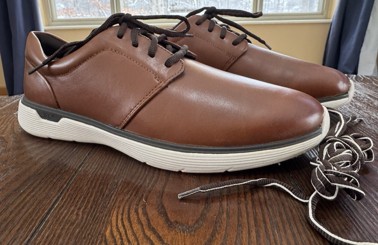 Men's Johnston & Murphy XC4 Prentiss 2.0 Plain Toe Sneakers 9.5 M Waterproof