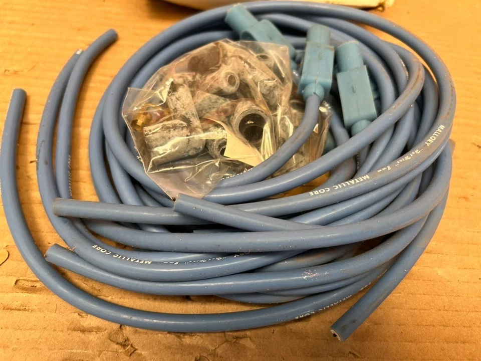 ¡Cables de bujía Mallory Hot Wire vintage! Núcleo metálico de 8 mm ¡Hot Rod de la vieja escuela! Foto 2 de 4