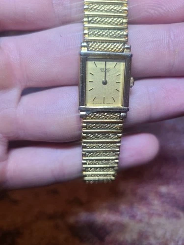 Vintage SEIKO 1E20-5060 R0 Gold Women's Quartz Watch Needs Battery