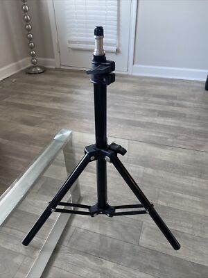 Professional & 36'' Extendable Aluminum Tripod PRE OWNED