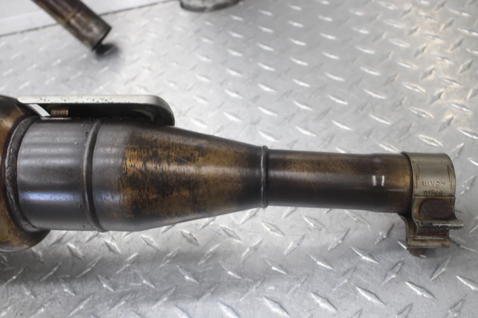 BMW F650GS 2003 silenciadores de escape y cabezal con sensor de O2 Foto 3 de 4