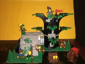 LEGO Castle: Camouflaged Outpost 6066 (1987)  Retired. Rare.