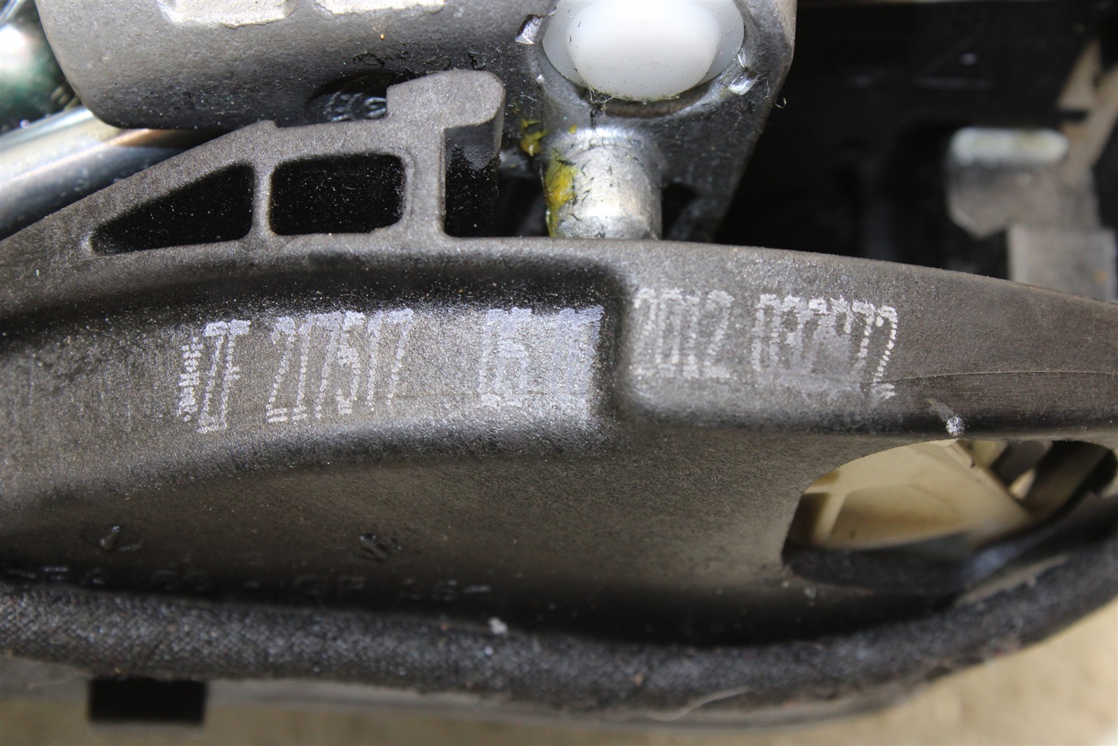 2013 Maserati GranTurismo Automatic Gear Shifter Shift Selector 08-13