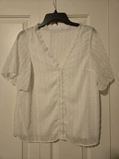 Cute SheIn Sheer Bright White Short Sleeve V Neck Pull Over Blouse Size 5 Small