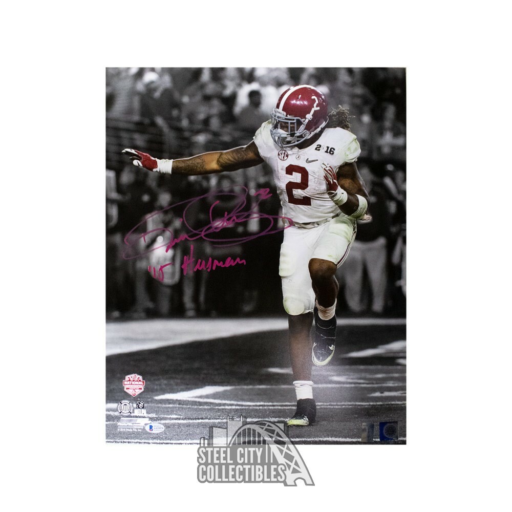 Derrick Henry Autographed Signed Alabama 15 Heisman 16x20 Photo - BAS (B&W Background) 
