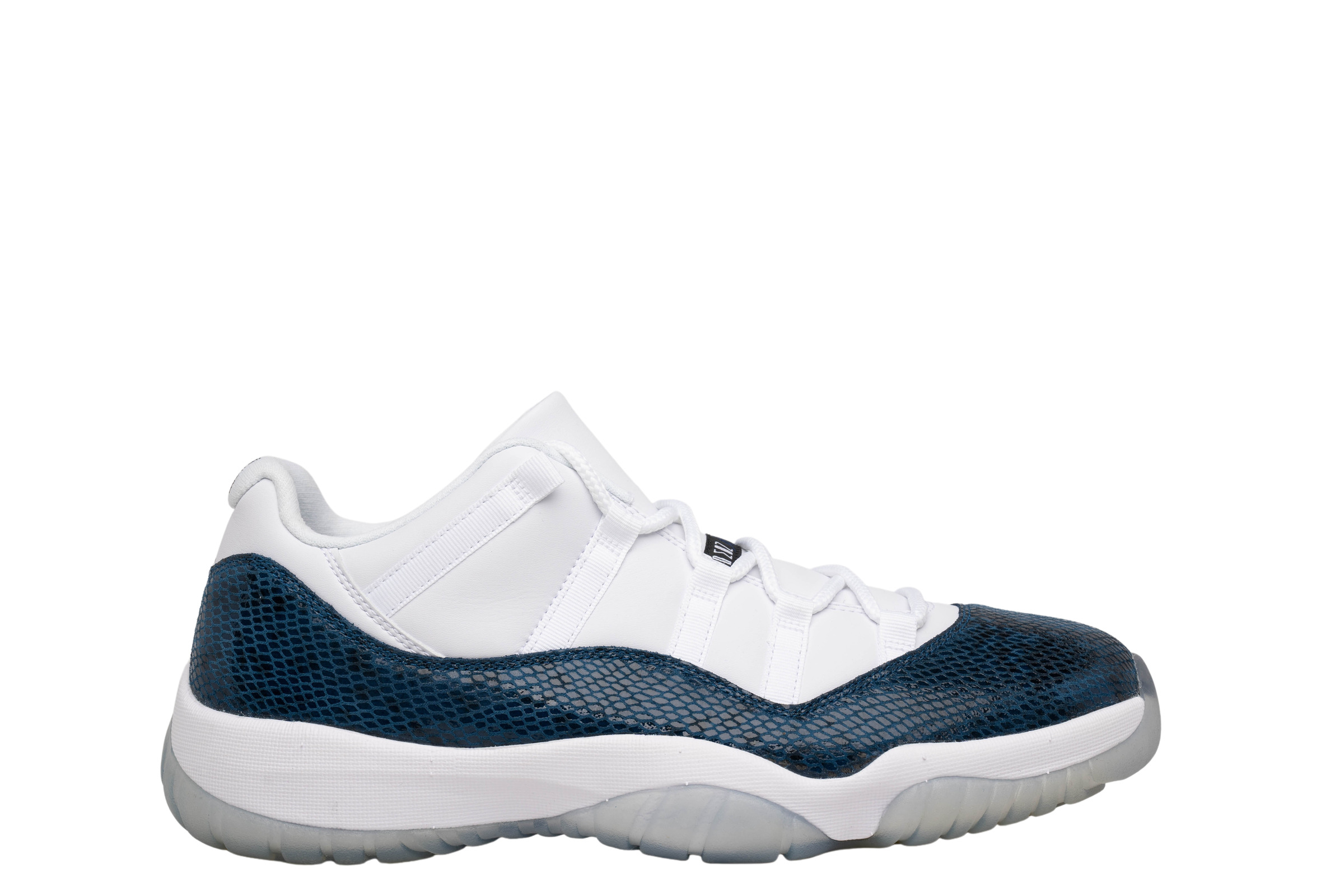 【即発送・値段交渉可❗️】AIR JORDAN 11 LOW SNAKESKIN