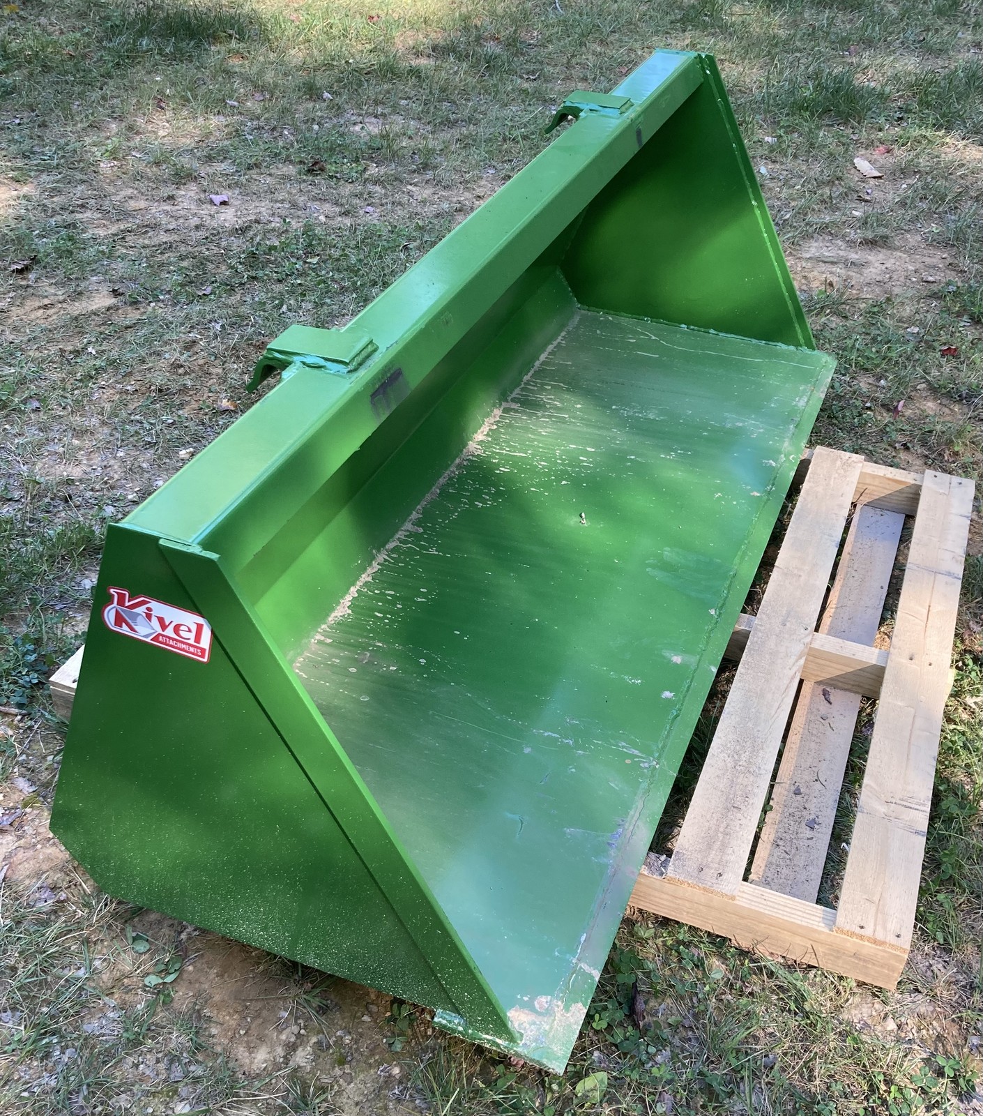New KIVEL USA 72" Smooth Bucket for John Deere Tractor- 6'
