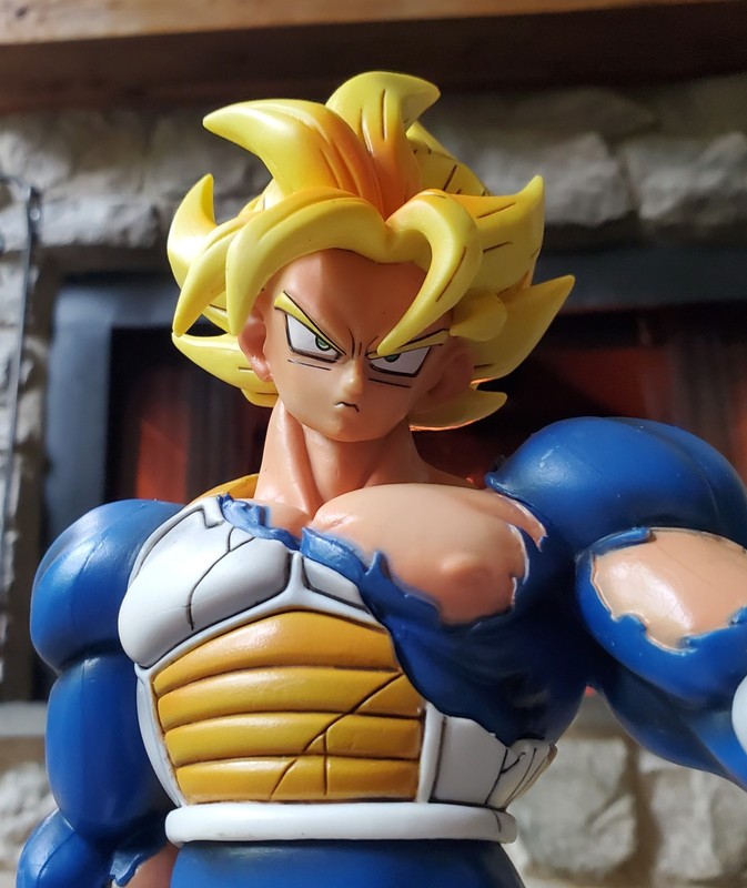 Dragon Ball Z Super Saiyan Goku Grade 2 Figure Hyperbolic Time Chamber Super GT