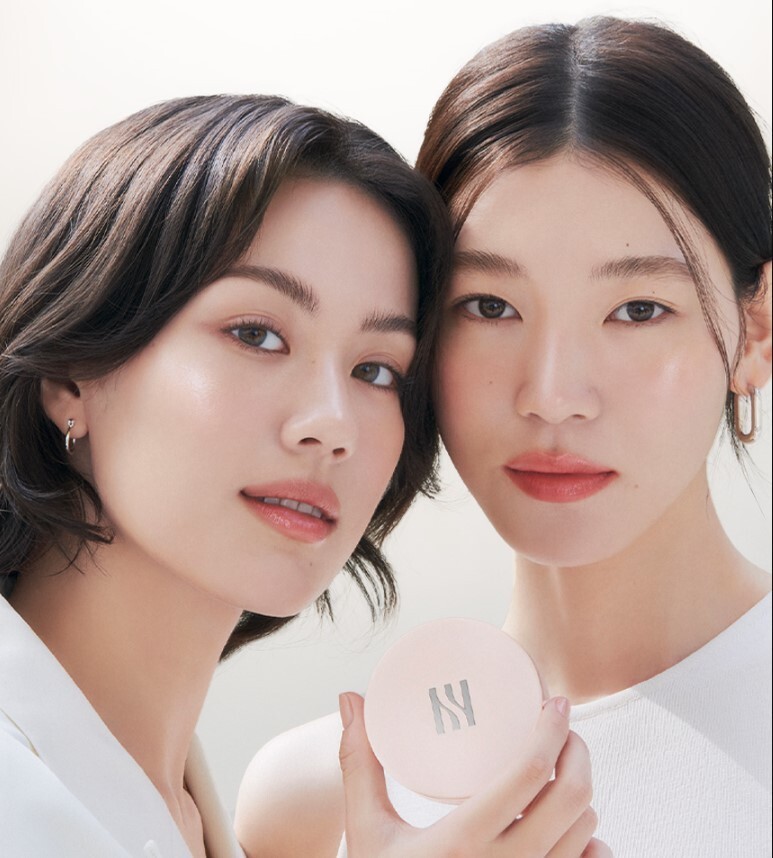 NEW] HERA REFLECTION SKIN GLOW CUSHION FOUNDATION SPF40 / PA++ 15G