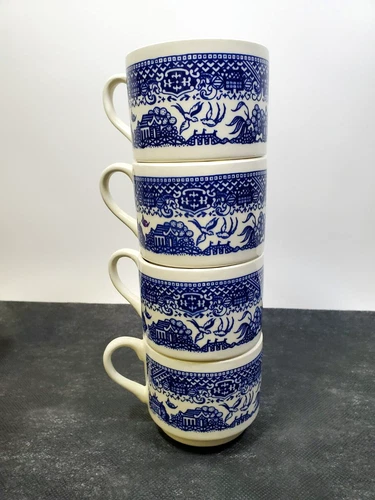 Set of 4 Vintage Blue Willow Stacking Coffee Cups Mugs Birds White USA