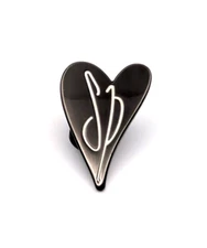 Smashing Pumpkins - Heart BLACK AND WHITE - Enamel Brooch Lapel Pin Backpack Hat